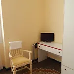 La Vela Hotel *