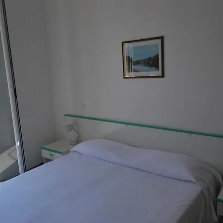 Отель La Vela *